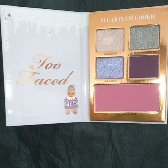 Too Faced Festive Makeup Collection - Picture 3 of 7